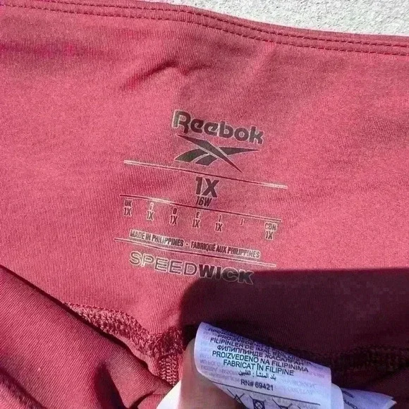 NWT plus size 1X Reebok Lux High-Rise Tight Leggings. - Picture 3 of 3